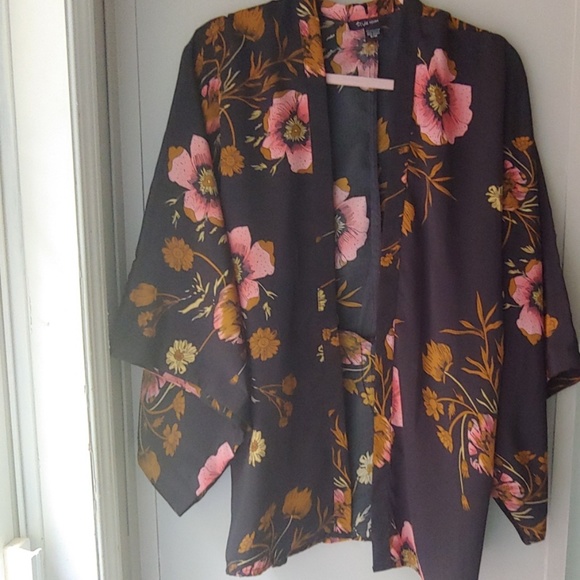style house Other - Jacket style house Other - Jacket